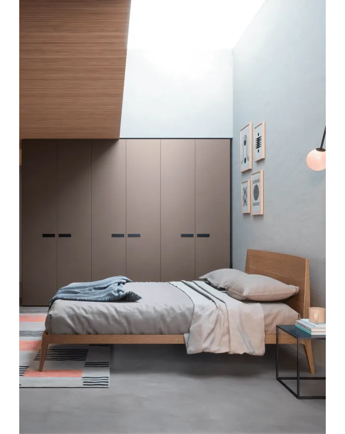 Double bed SIRI By Novamobili design Edoardo Gherardi